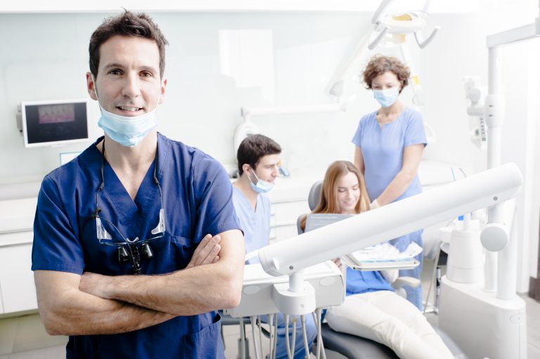 How To Find The Best Dentist: Things you need to know before consulting
