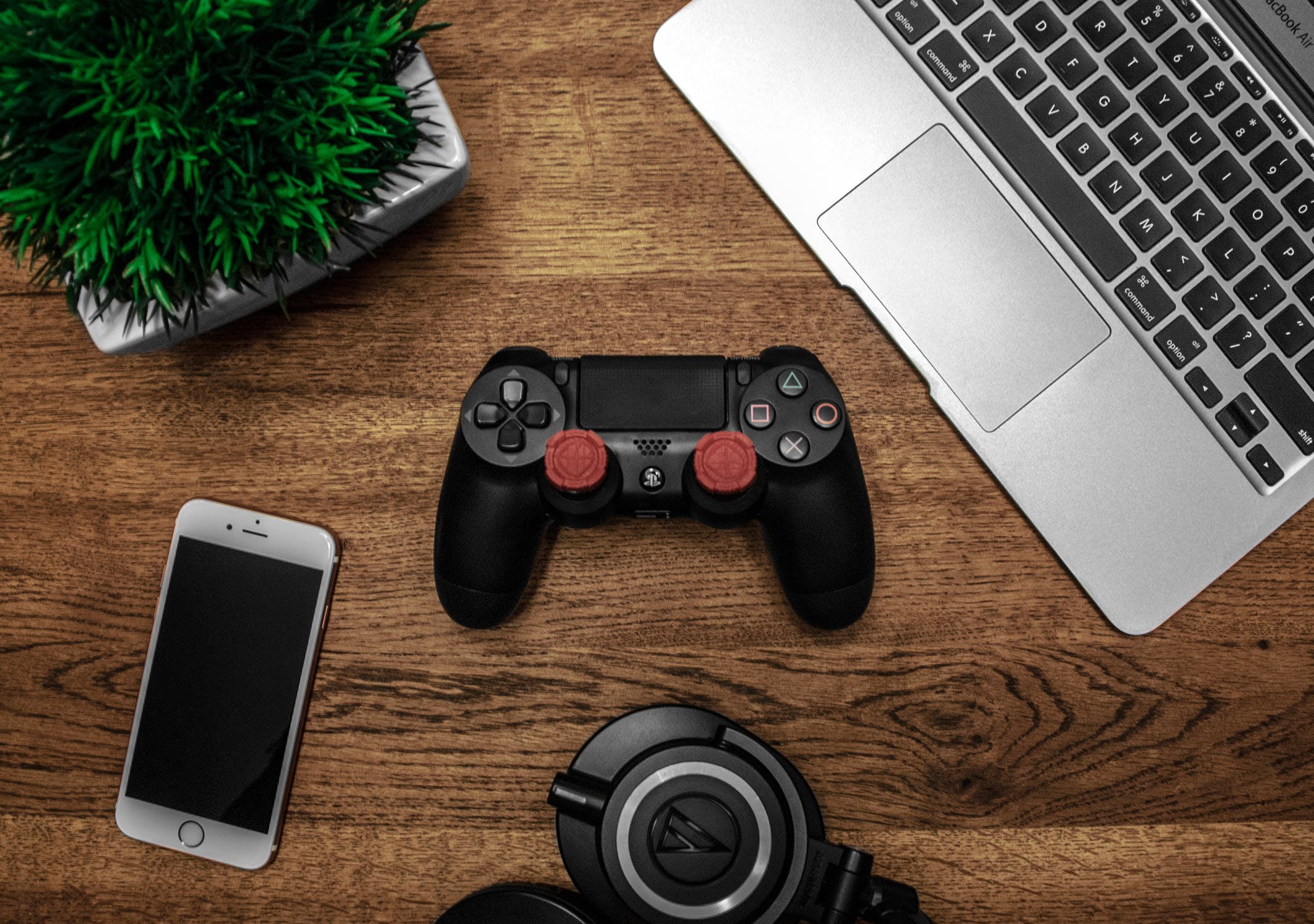 Game Development Outsourcing: What Should You Know About This?